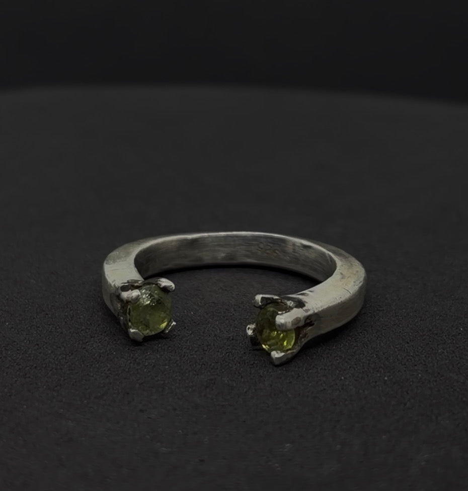 The Dual Gem Square Band