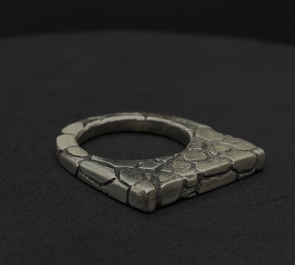 The Tectonic Ridge Ring