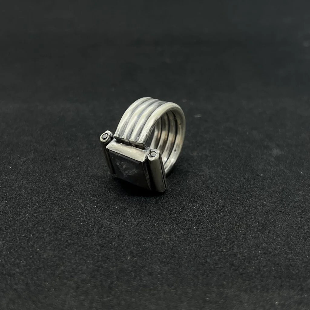 The Labradorite Pyramid Ring