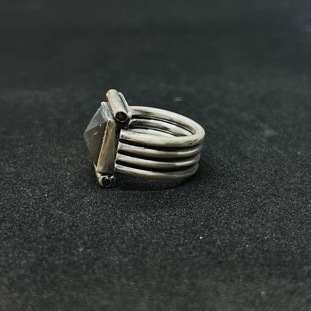 The Labradorite Pyramid Ring