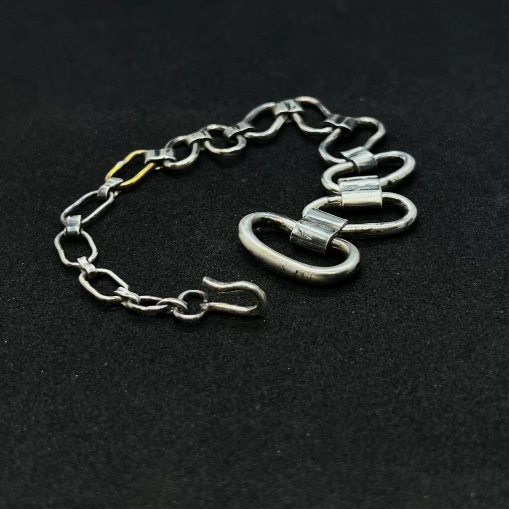 Graduated Oval Link Bracelet