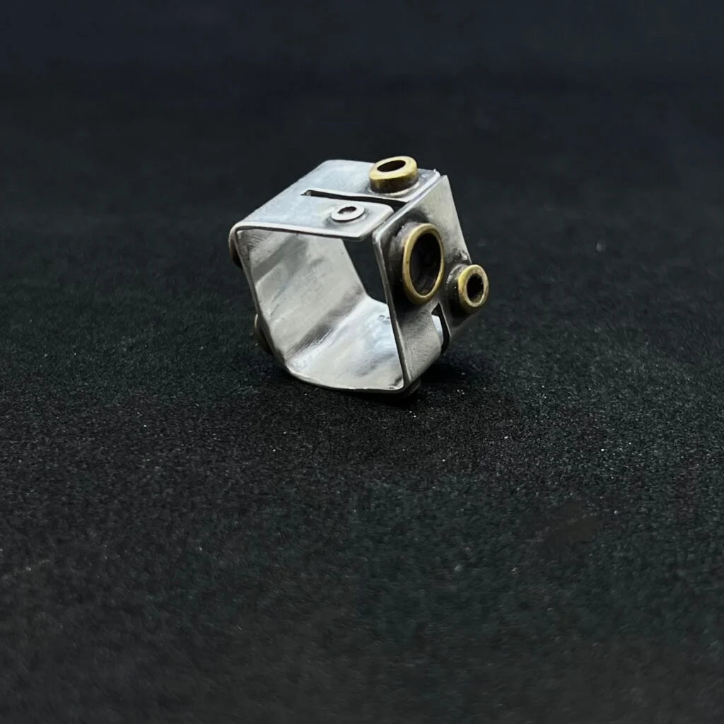 The Four-Sided Square Ring