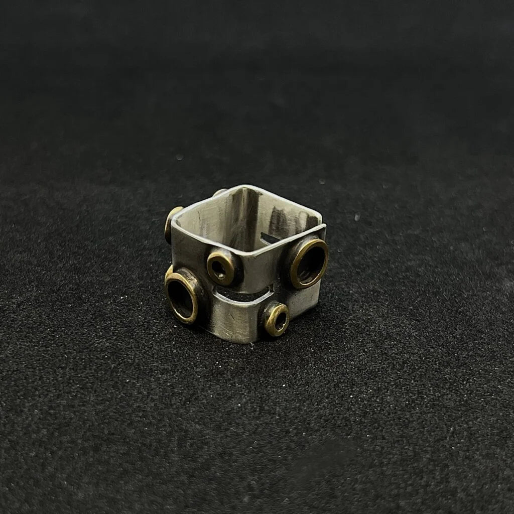 The Four-Sided Square Ring
