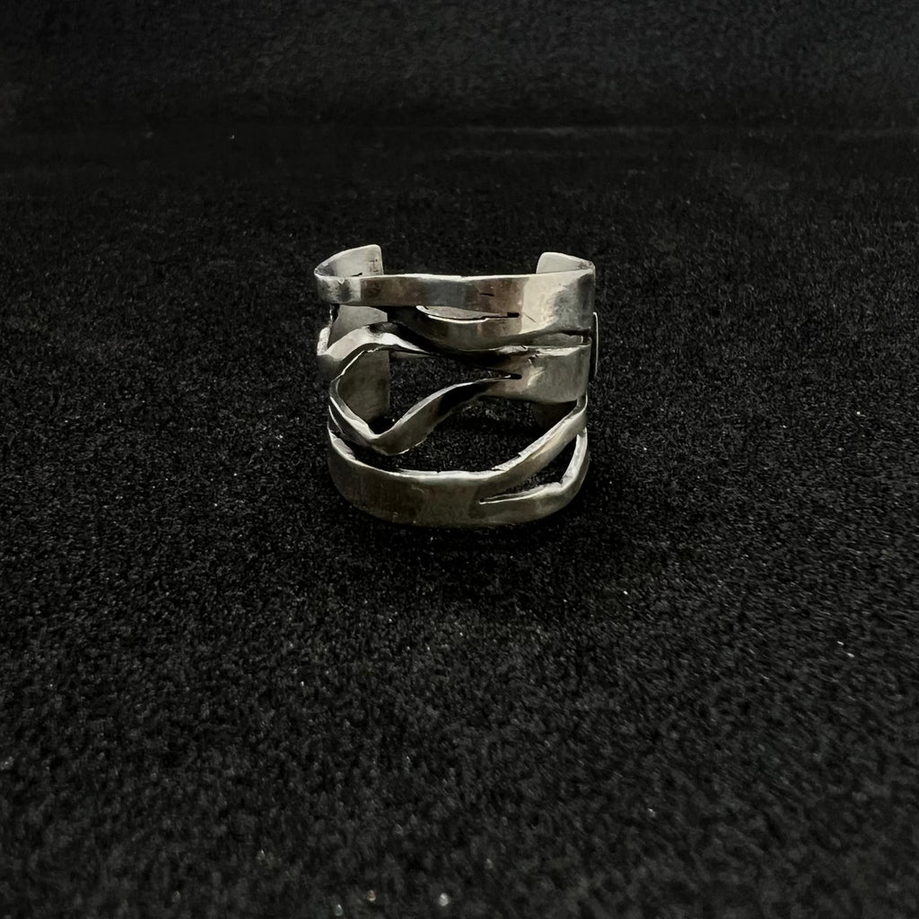 The Ocean Flow Ring