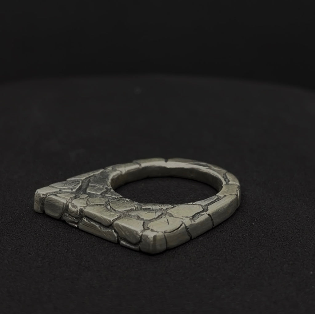 The Tectonic Ridge Ring