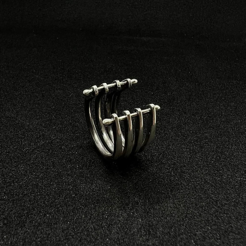 Stuck in the Middle ring