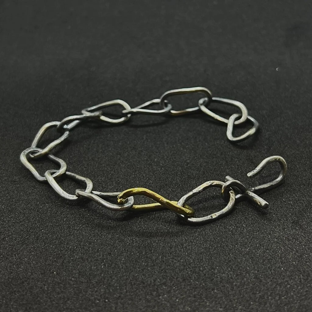 The Fluid Link Bracelet