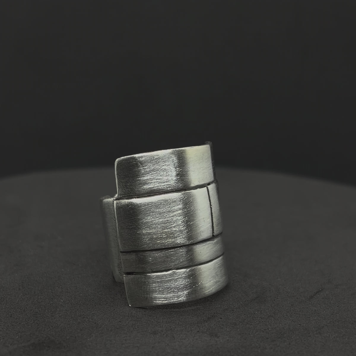 The Stacked Brick Ring