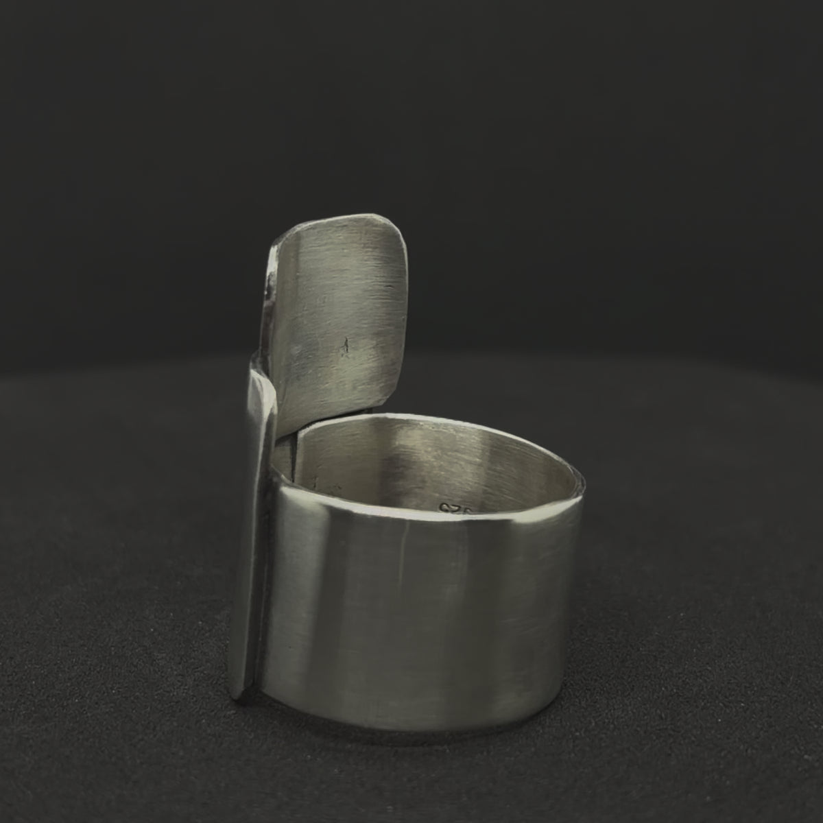 Three squares ring